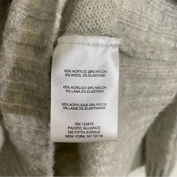 Jones New York | Wool Blend Pull-Over Sweater - Picture 5 of 10